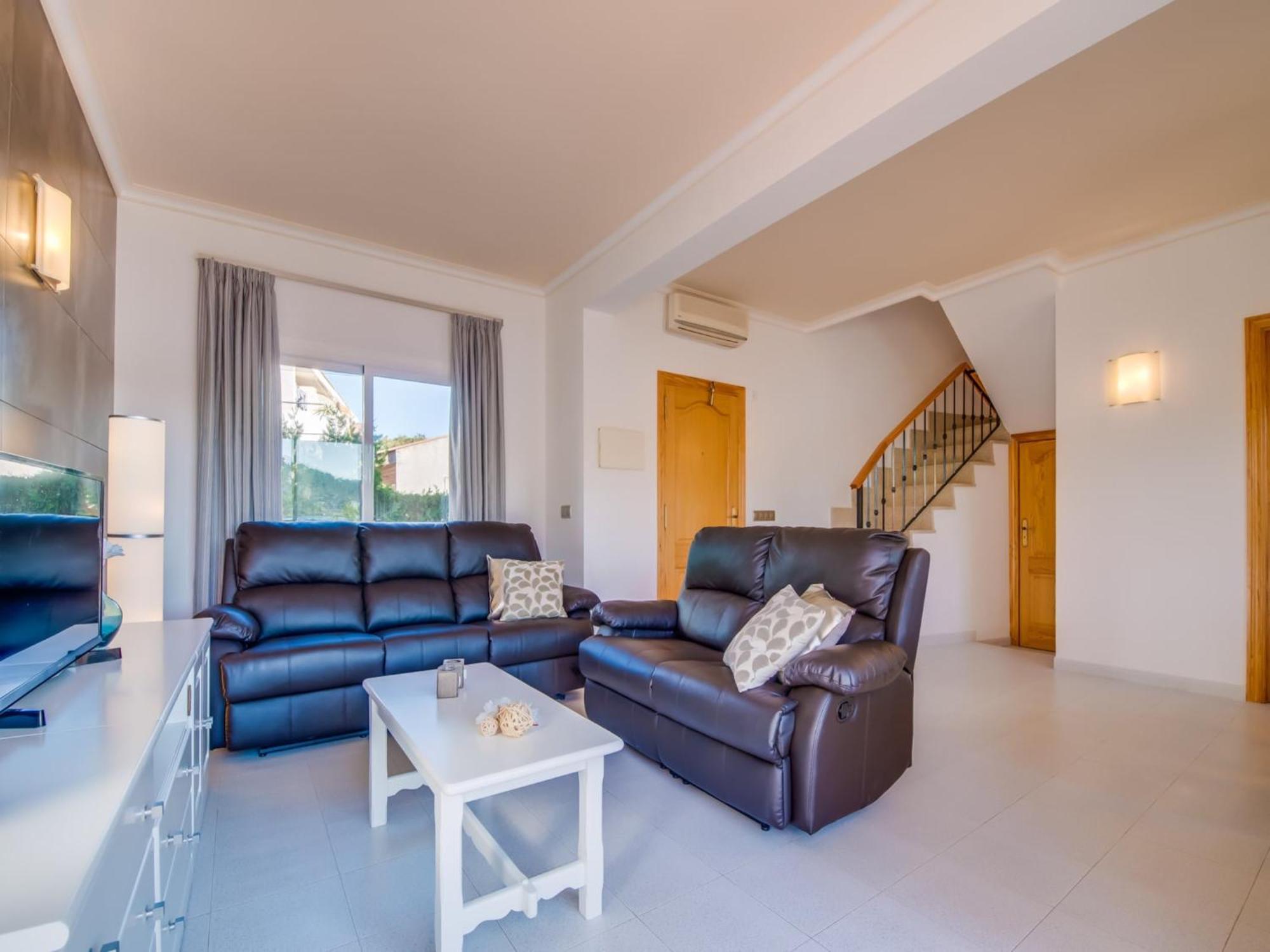 2 Bedroom In Holiday home